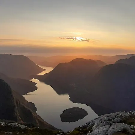 Amazing In Matredal With Kitchen * Haugsvaer
