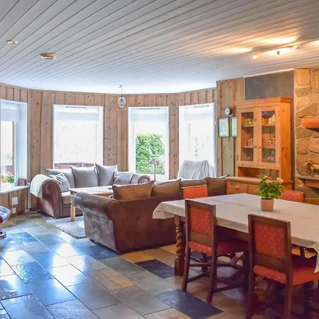 Amazing In Matredal With Kitchen * Haugsvaer